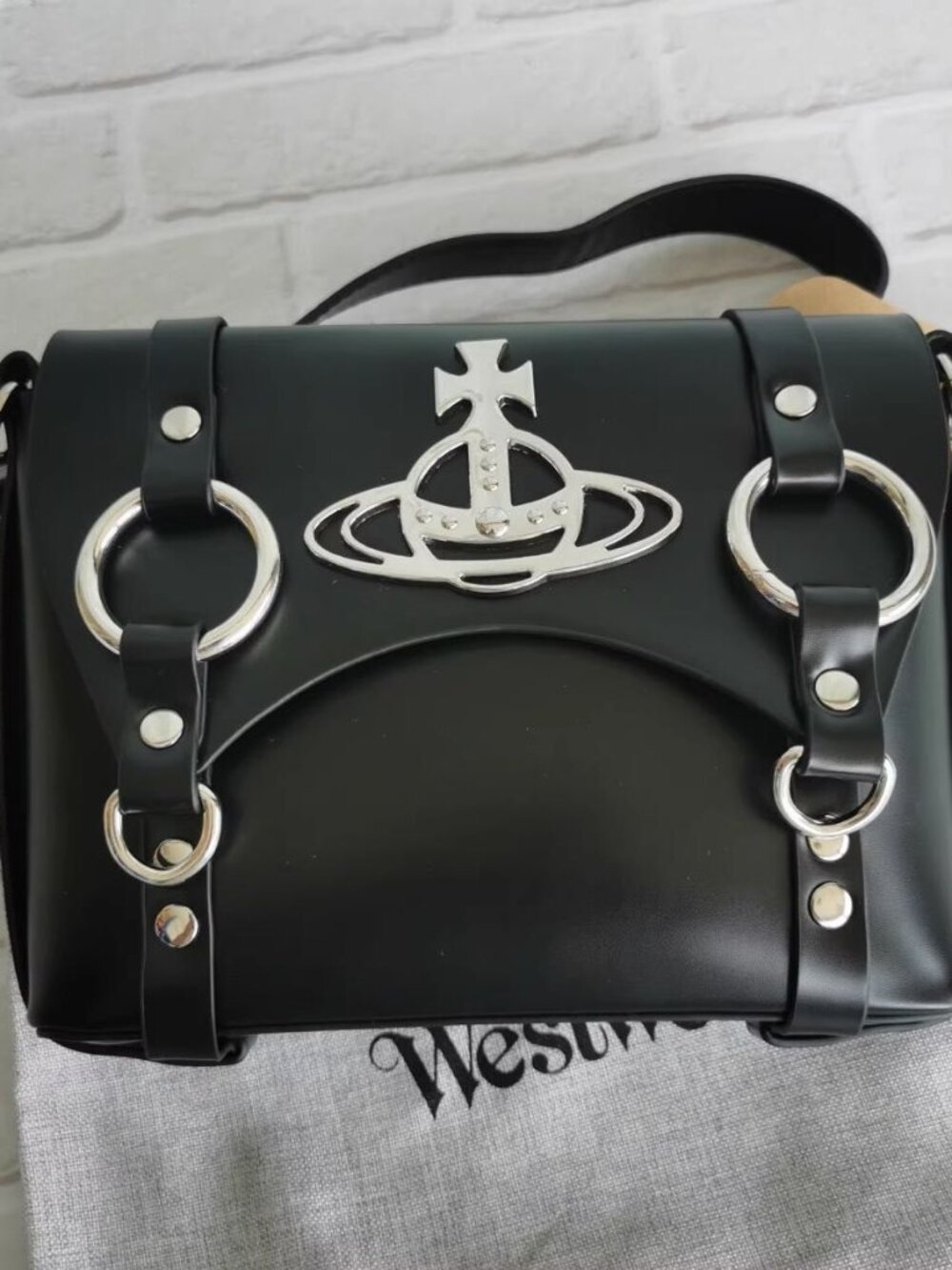 💥💥💥Black  Vivienne Westwood  Kim Crossbody Bag